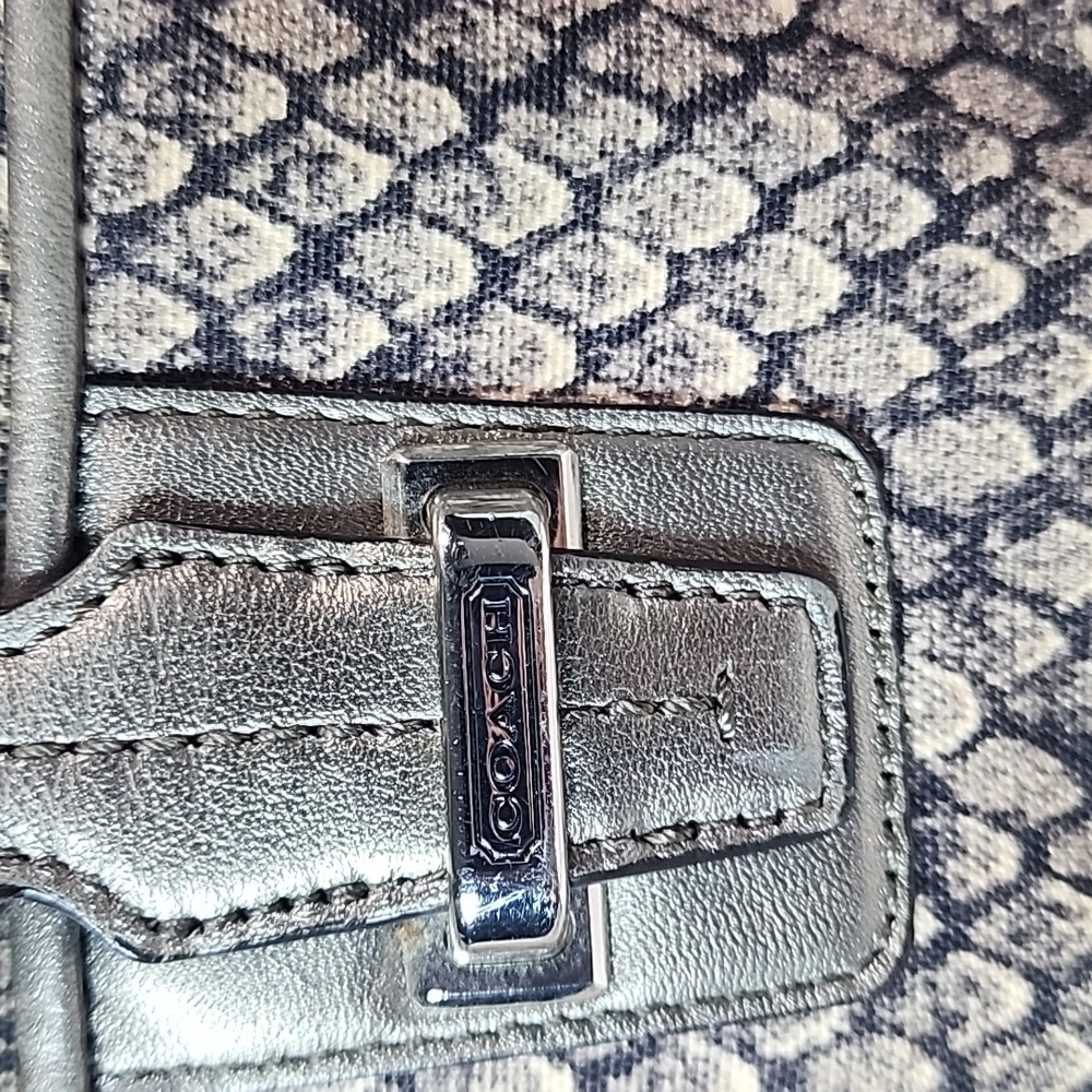 Coach Taylor Snake Print Alexis Carryall - Picture 2 of 11